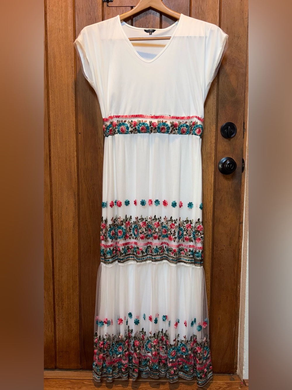 White Floral Embroidered Maxi Dress